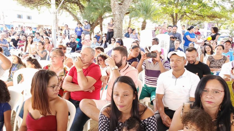 Família na Praça reúne centenas de pessoas na Praça Governador Valadares em Perdizes.